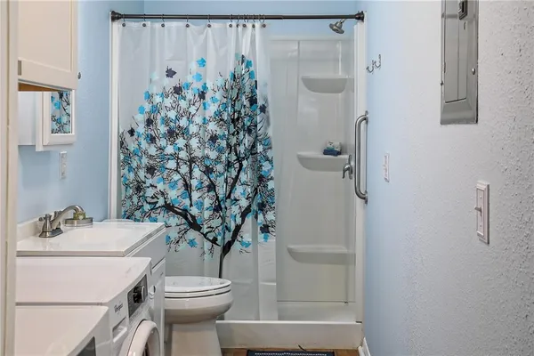 $415,000 | 260 South Central Avenue, Umatilla, FL 32784