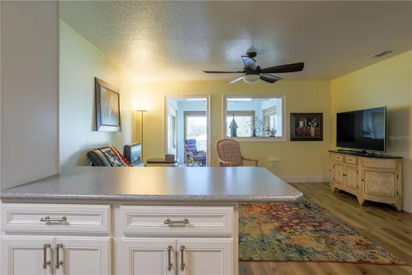 $415,000 | 260 South Central Avenue, Umatilla, FL 32784