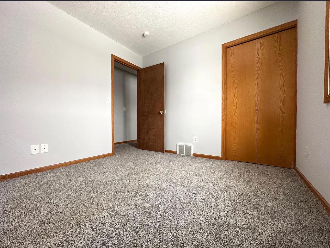 3288 Dodd Lane Eagan, MN 55121 - Photo 11 of 12