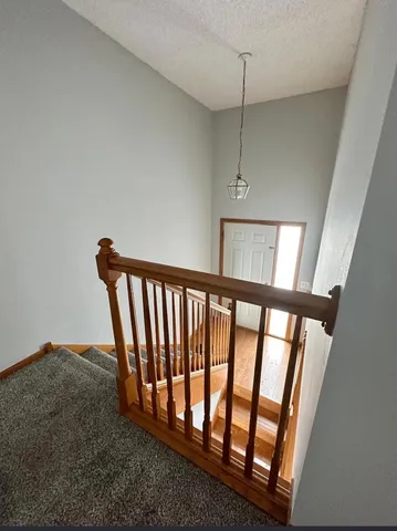 $2,000 | 3288 Dodd Lane, Eagan, MN 55121