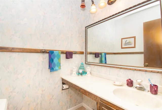 $379,900 | 505 Oak Crest Drive, Kendallville, IN 46755