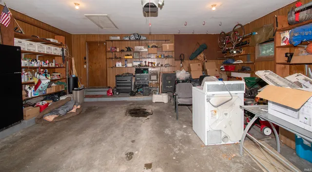 $379,900 | 505 Oak Crest Drive, Kendallville, IN 46755