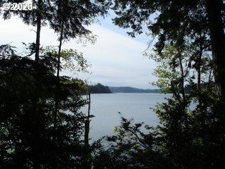 83615 Clear Lake Road Florence, OR 97439 - Photo 20 of 29