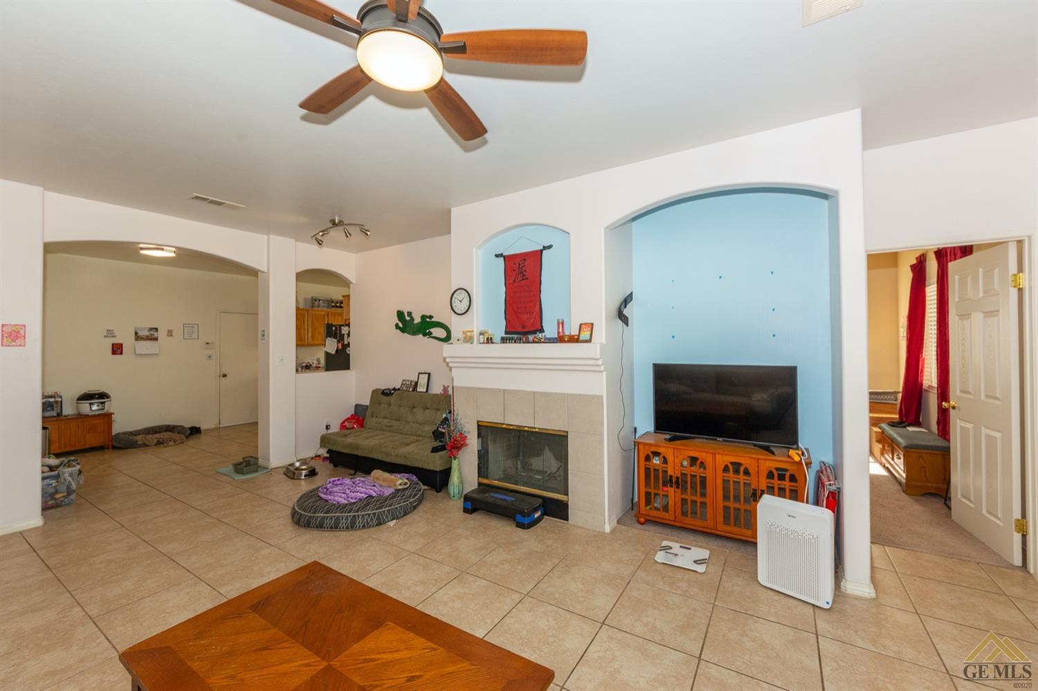 3903 Amherst Forest Road Bakersfield, CA 93313 - Photo 11 of 39