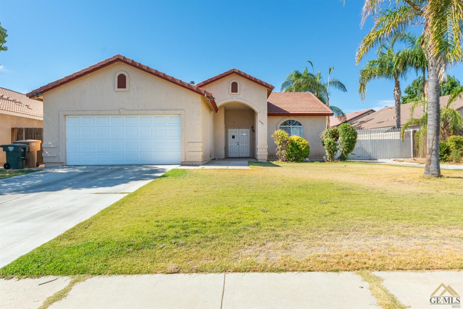 3903 Amherst Forest Road Bakersfield, CA 93313 - Photo 15 of 39