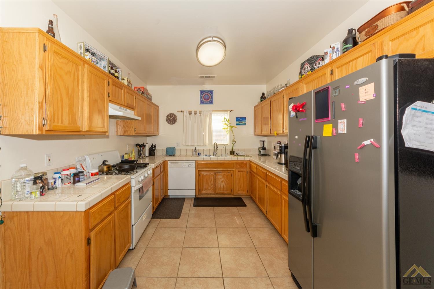 3903 Amherst Forest Road Bakersfield, CA 93313 - Photo 23 of 39