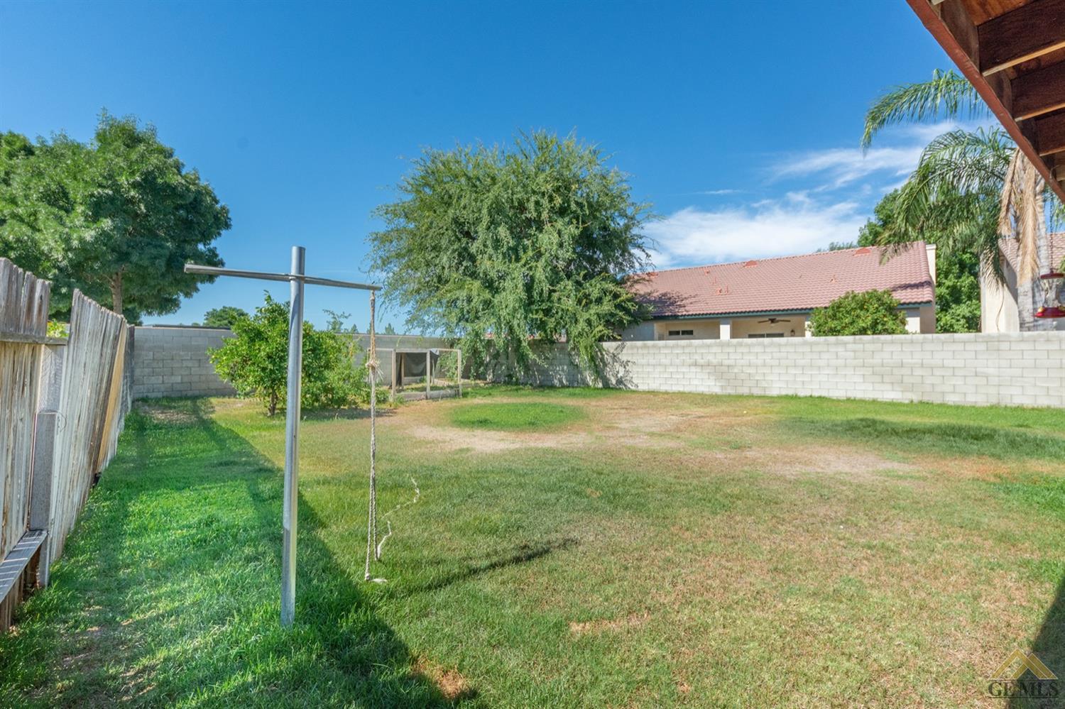 3903 Amherst Forest Road Bakersfield, CA 93313 - Photo 30 of 39