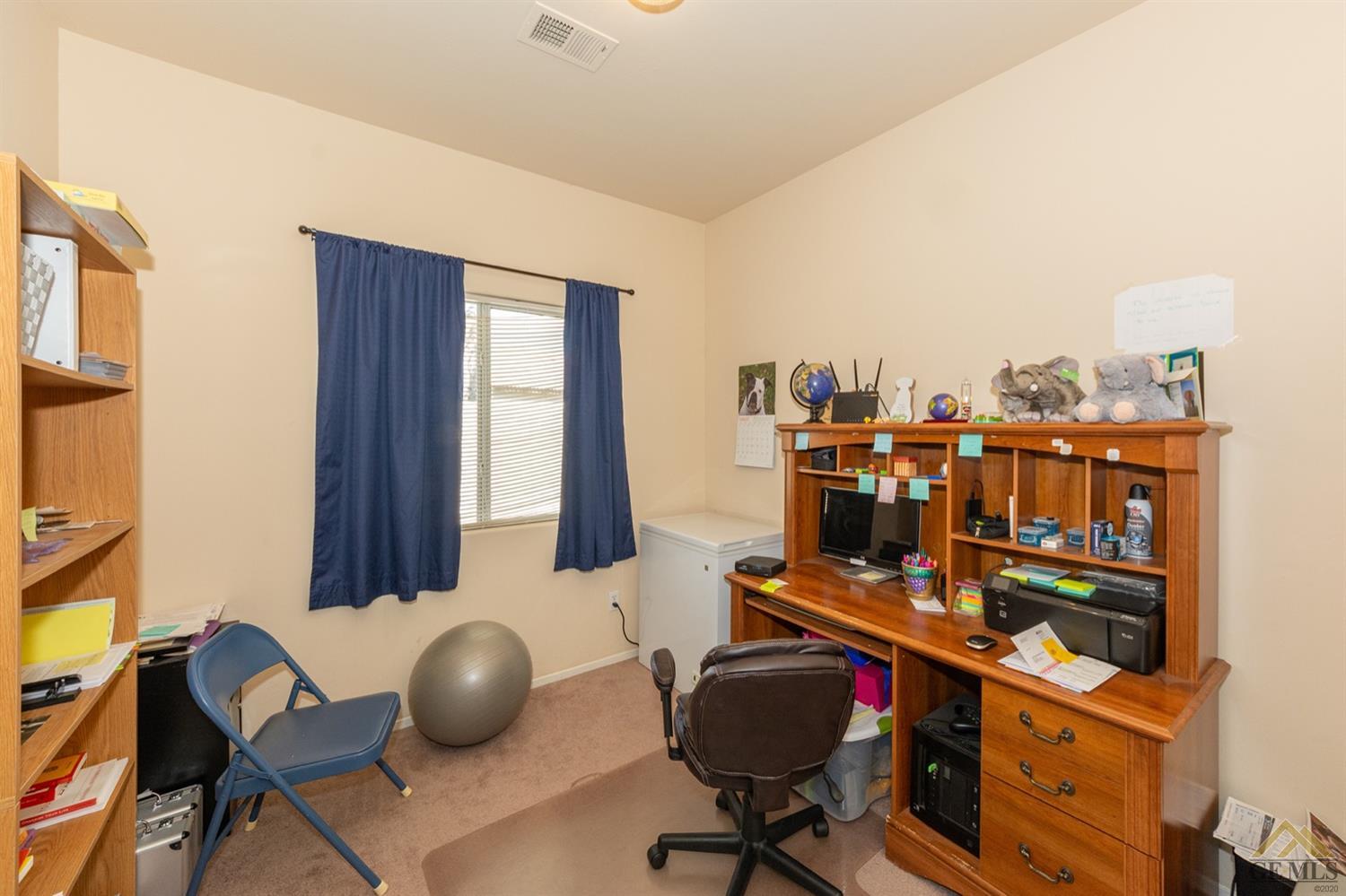 3903 Amherst Forest Road Bakersfield, CA 93313 - Photo 31 of 39