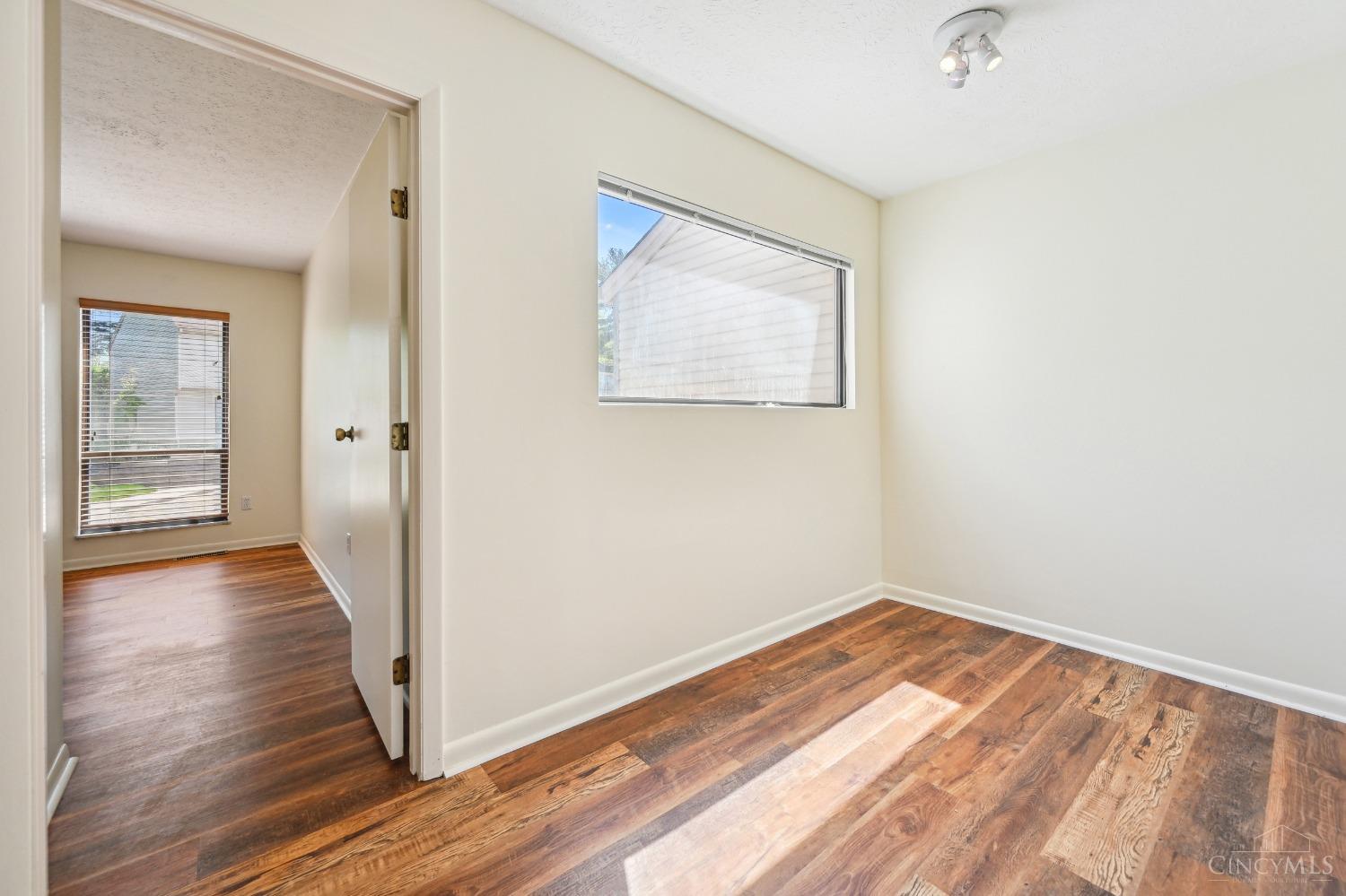 7264 East Galbraith Road Cincinnati, OH 45243 - Photo 29 of 33
