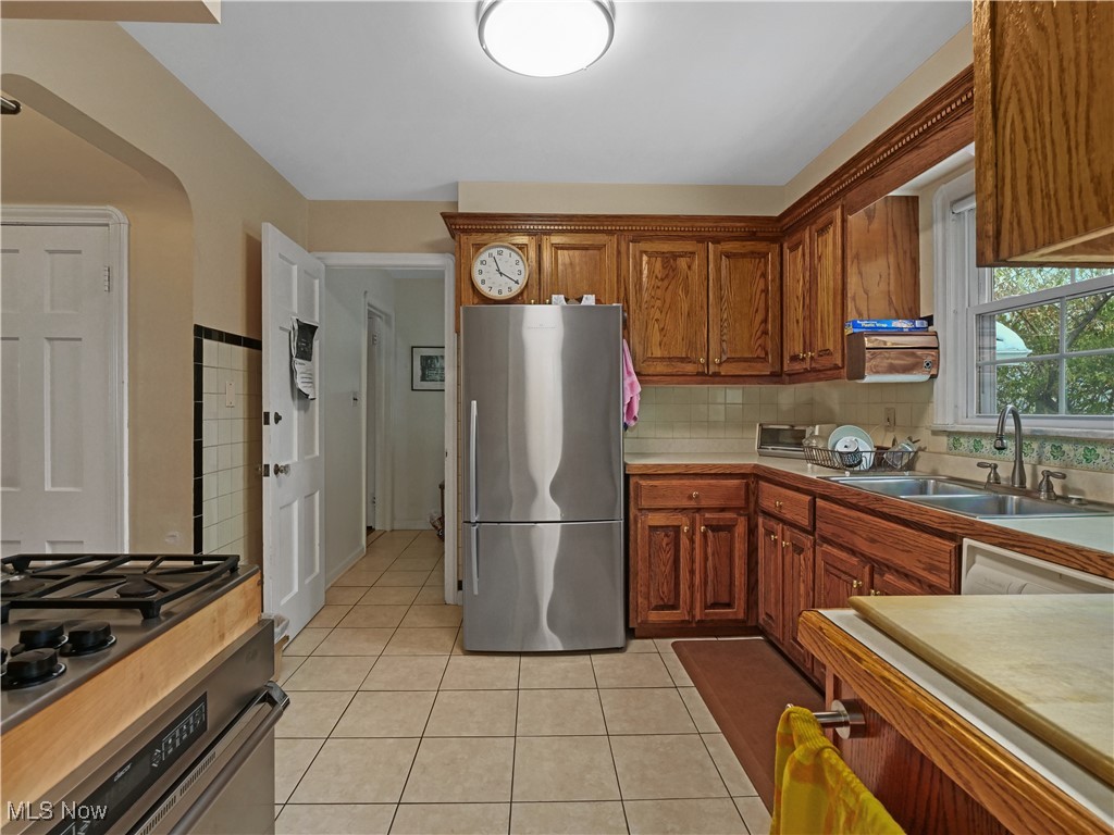 2616 Edgehill Road Cleveland, OH 44106 - Photo 14 of 30 Gallery Image 14