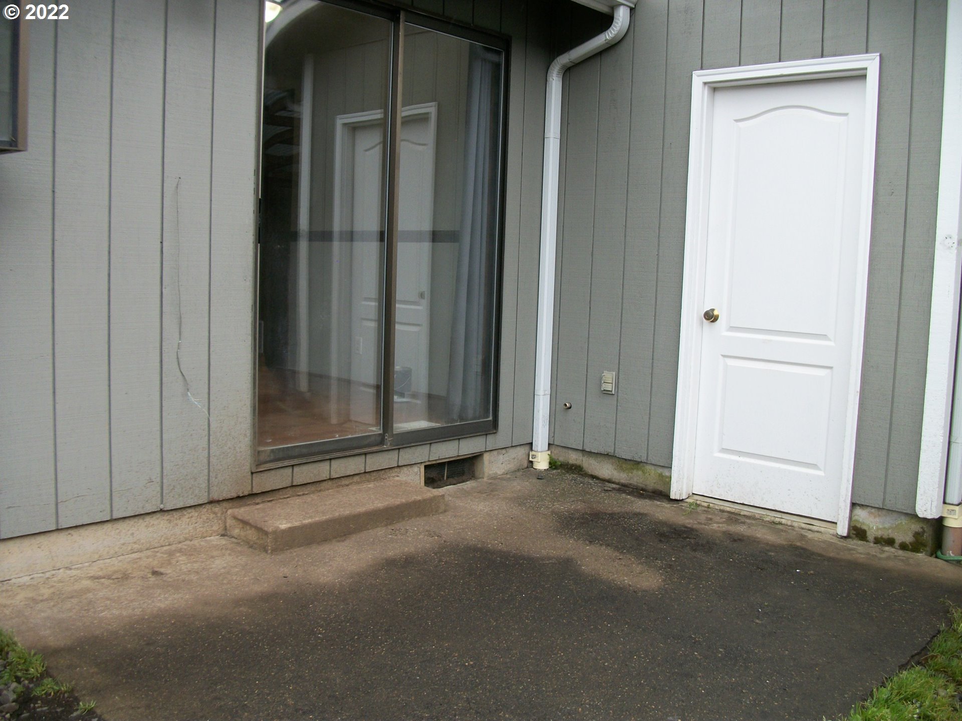 294 South 70th Street Springfield, OR 97478 - Photo 14 of 21