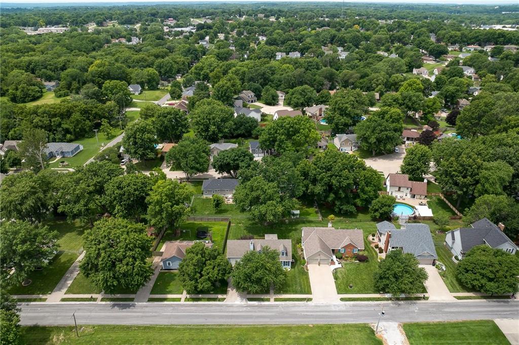 3308 Chris Hessler Road St. Joseph, MO 64506 - Photo 4 of 39