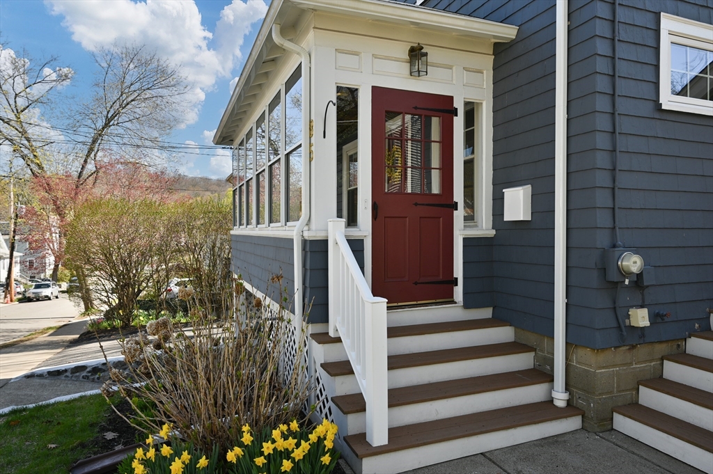 85 Sunset Road Arlington, MA 02474 - Photo 4 of 39 Gallery Image 4