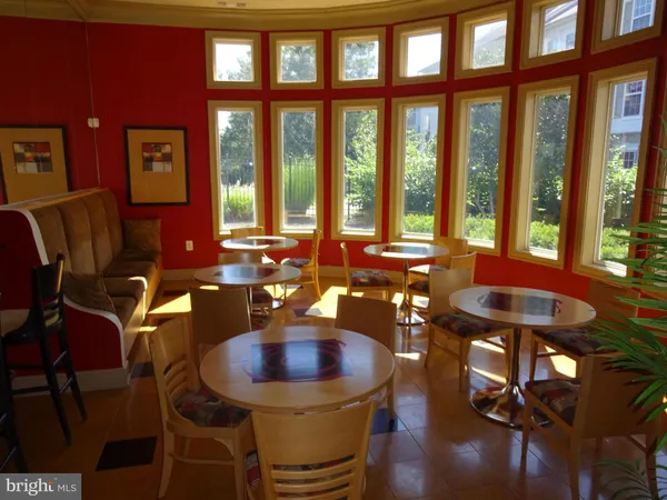 $2,400 | 21836 Jarvis Square, Ashburn, VA 20147