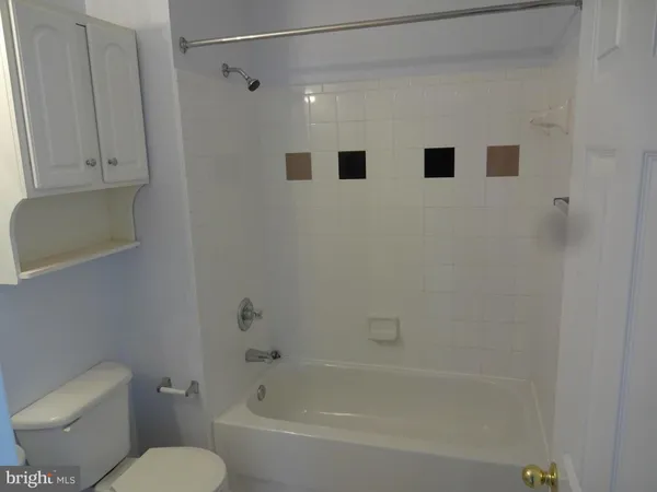 $2,400 | 21836 Jarvis Square, Ashburn, VA 20147