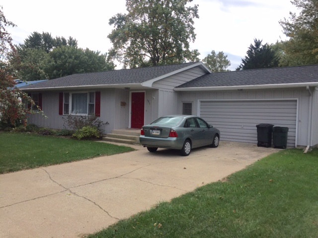1211 Rochester Boulevard Rochester, IN 46975 - Photo 1 of 2