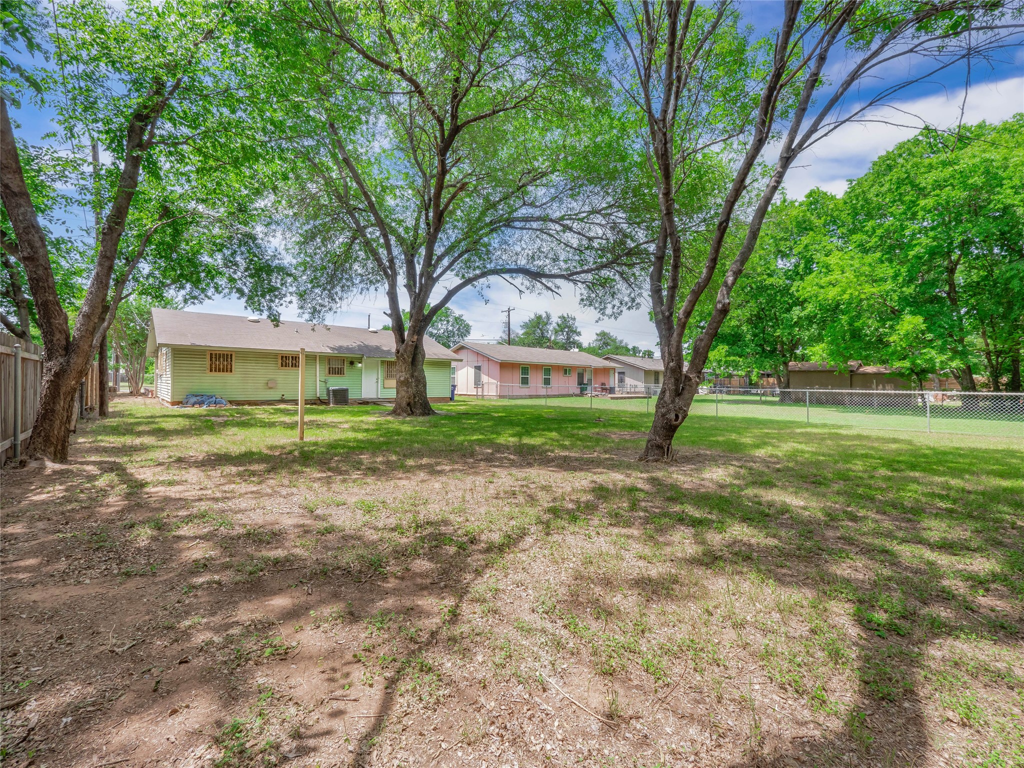 1021 Gardner Road Austin, TX 78721 - Photo 27 of 31