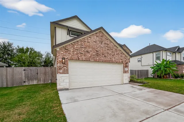 $319,000 | 2922 Valeria Drive, Rosenberg, TX 77471
