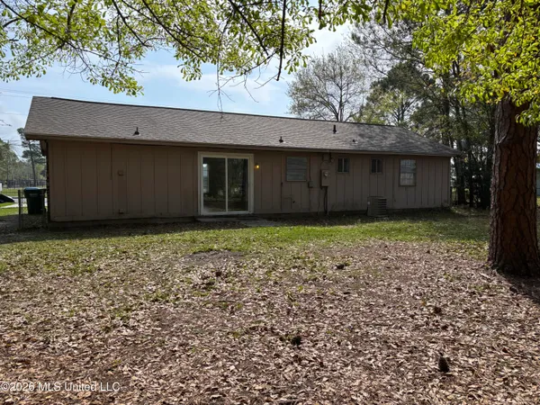 $1,000 | 2207 Ladnier Road, Gautier, MS 39553