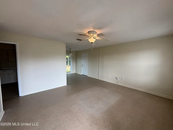 $1,000 | 2207 Ladnier Road, Gautier, MS 39553