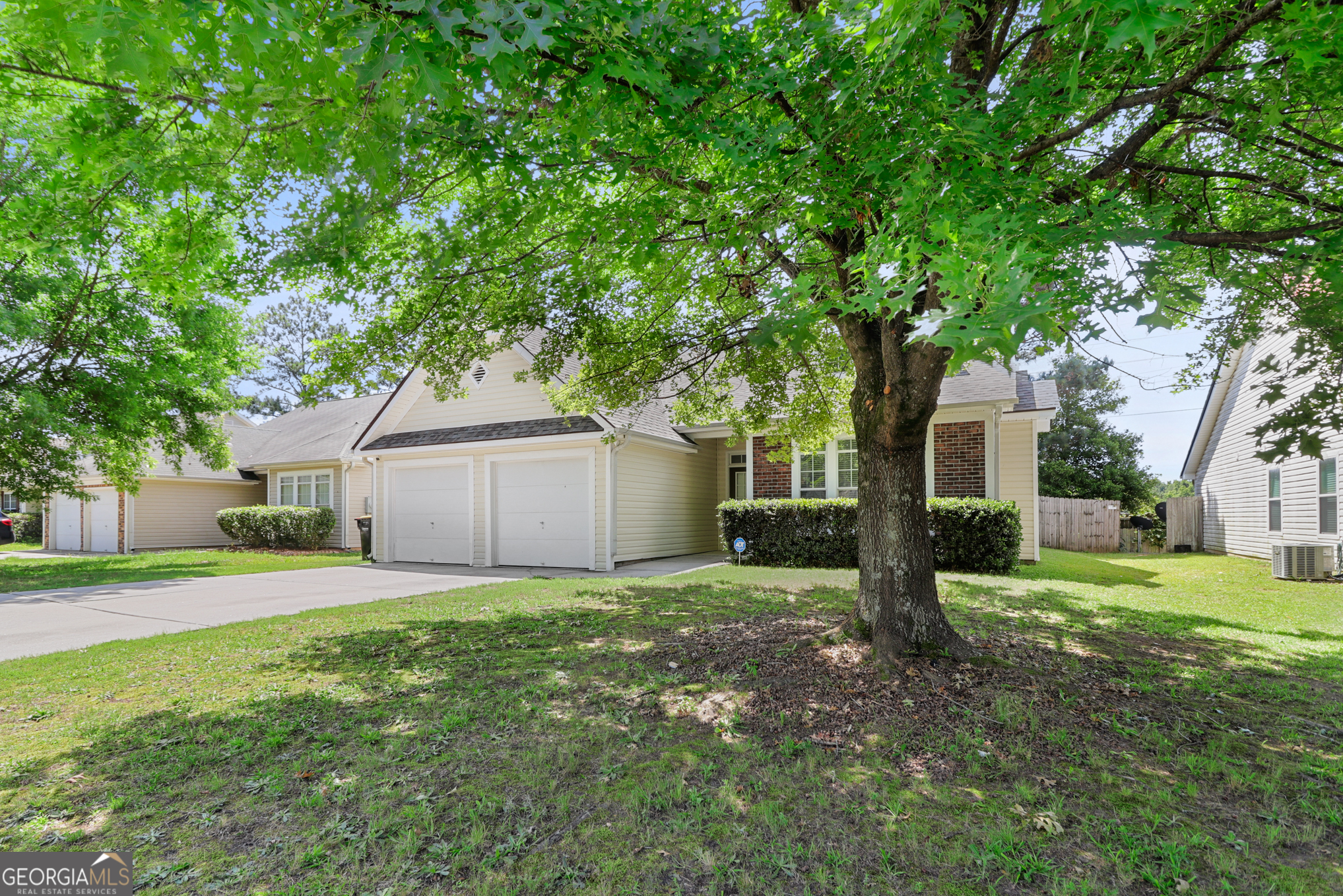 76 Camden Way Fairburn, GA 30213 - Photo 2 of 24