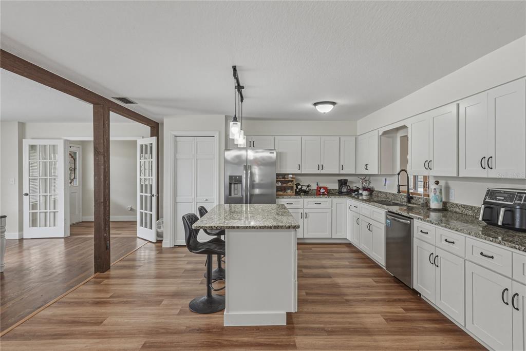 609 West Pipkin Road Lakeland, FL 33813 - Photo 19 of 72