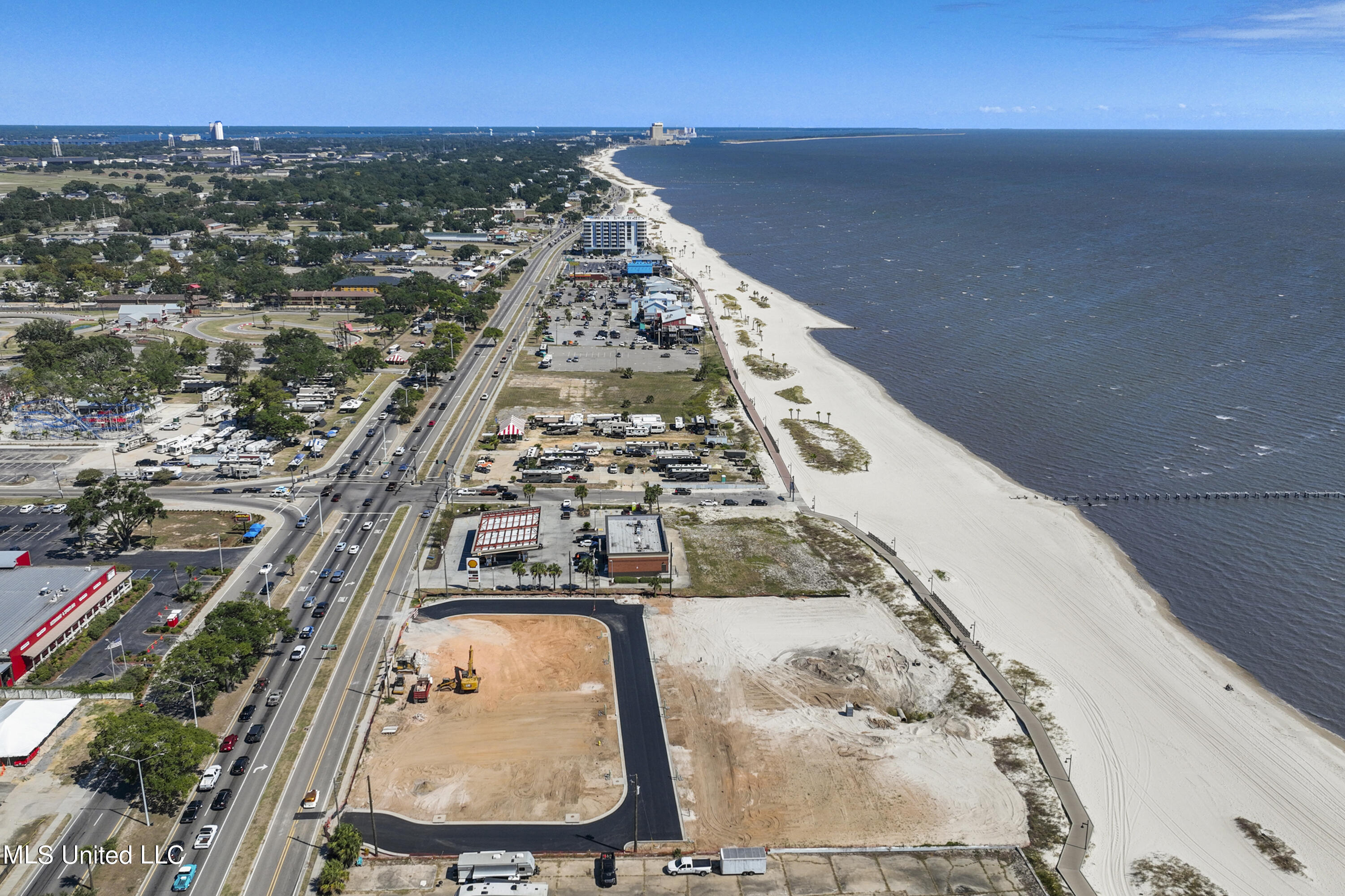1848 Beach Boulevard Biloxi, MS 39531 - Photo 3 of 7 004