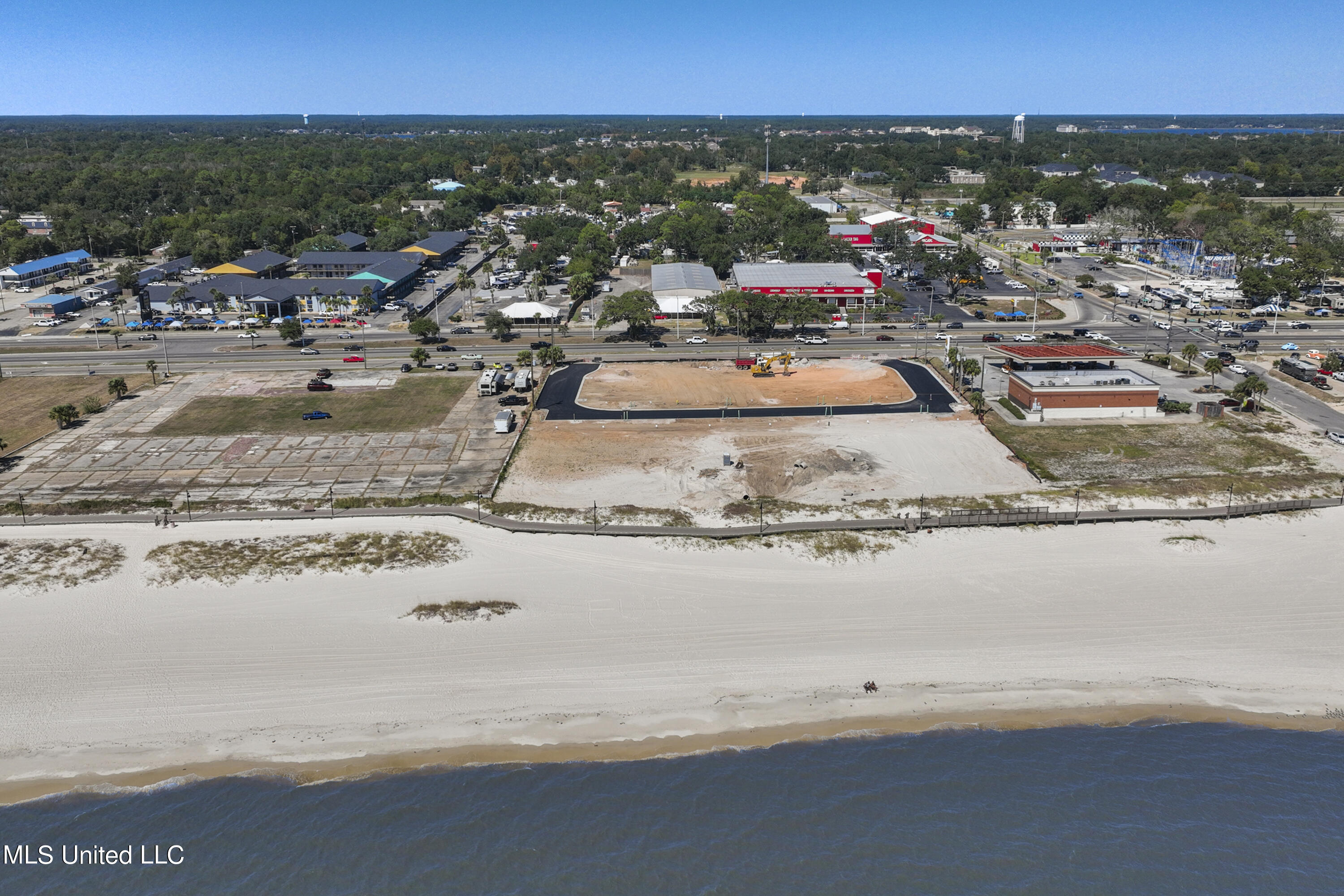 1848 Beach Boulevard Biloxi, MS 39531 - Photo 5 of 7 006