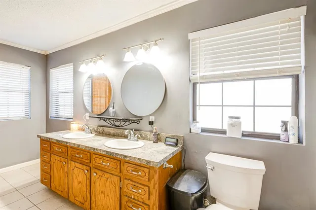 $1,482,000 | 12005 County Road 4078, Scurry, TX 75158