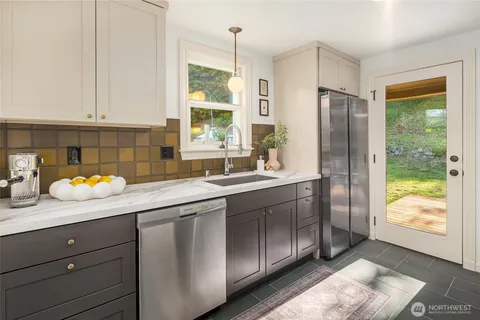 $750,000 | 11429 Glendale Way South, Seattle, WA 98168