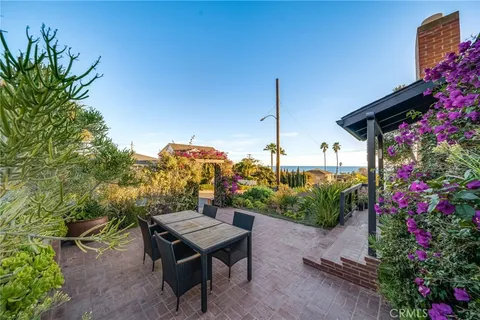 $3,395,000 | 252 Chiquita Street, Laguna Beach, CA 92651