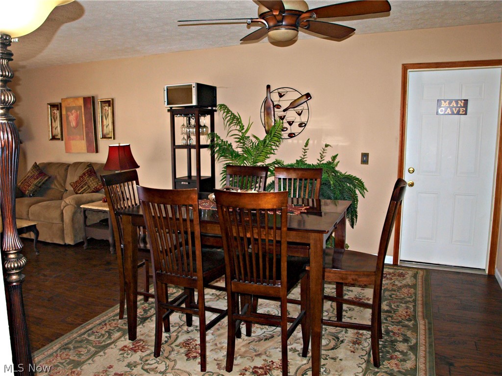 5922 Randy Road Bedford Heights, OH 44146 - Photo 3 of 22