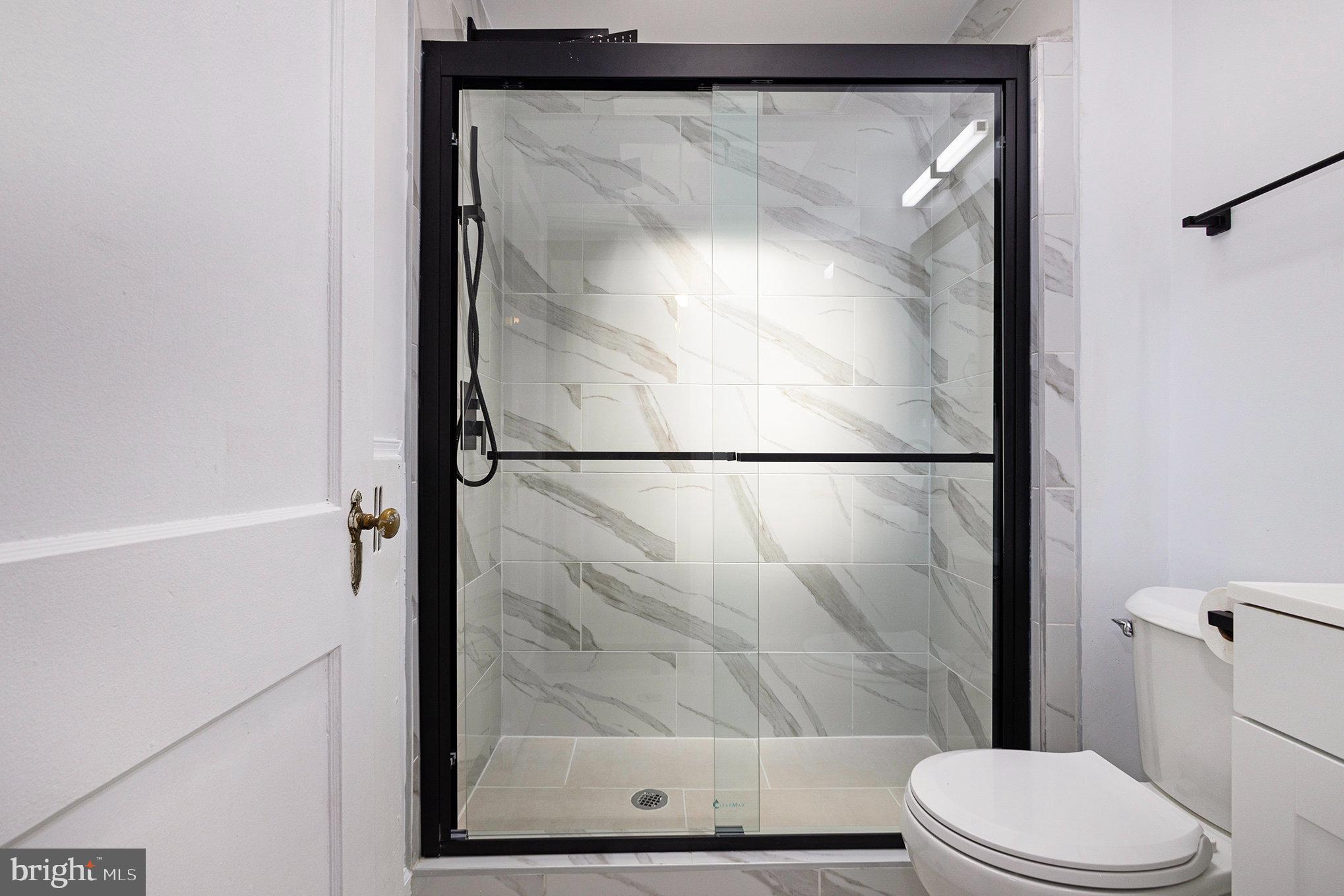 212 Hampden Road Upper Darby, PA 19082 - Photo 13 of 30