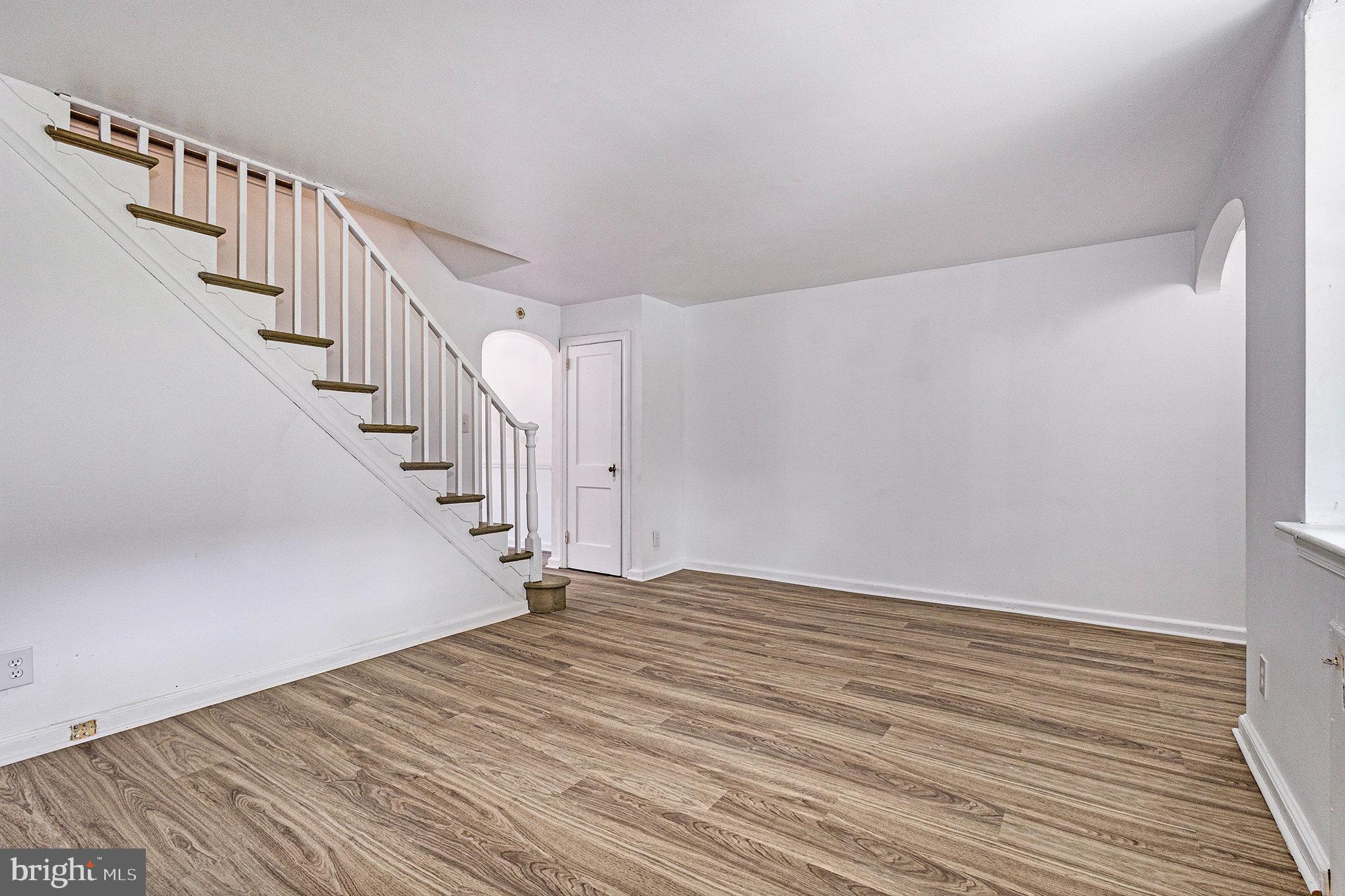 212 Hampden Road Upper Darby, PA 19082 - Photo 16 of 30 family room