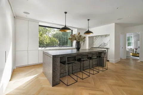 $6,200,000 | 15 Farlow Road, Newton, MA 02458