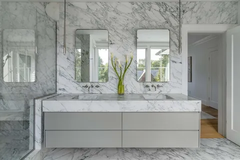 $6,200,000 | 15 Farlow Road, Newton, MA 02458