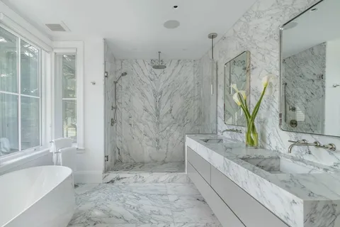 $6,200,000 | 15 Farlow Road, Newton, MA 02458