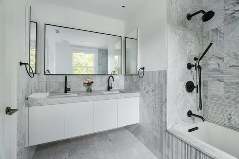 $6,200,000 | 15 Farlow Road, Newton, MA 02458