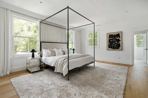 $6,200,000 | 15 Farlow Road, Newton, MA 02458