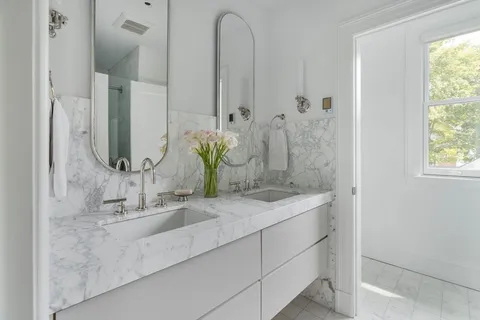 $6,050,000 | 15 Farlow Road, Newton, MA 02458