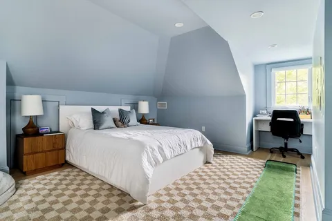 $6,200,000 | 15 Farlow Road, Newton, MA 02458