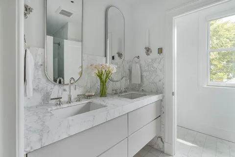 $6,200,000 | 15 Farlow Road, Newton, MA 02458