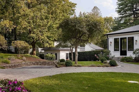 $6,200,000 | 15 Farlow Road, Newton, MA 02458