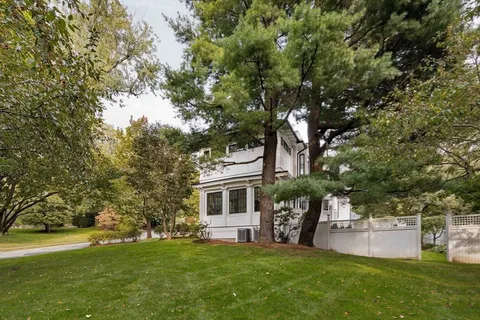 $6,050,000 | 15 Farlow Road, Newton, MA 02458