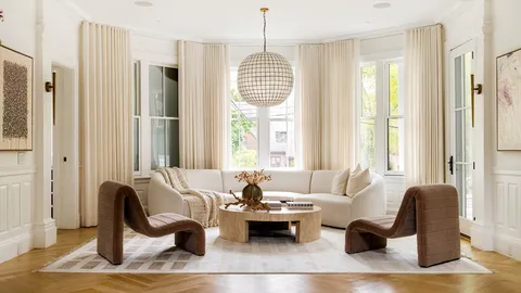 $6,200,000 | 15 Farlow Road, Newton, MA 02458