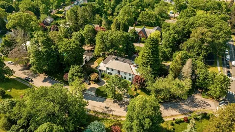 $6,200,000 | 15 Farlow Road, Newton, MA 02458