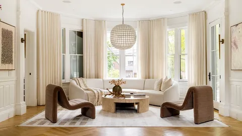 $6,050,000 | 15 Farlow Road, Newton, MA 02458