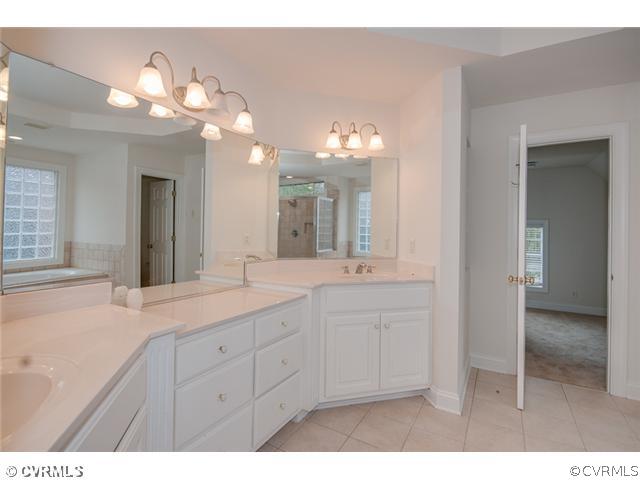 20168 Harbour Ridge Smithfield, VA 23430 - Photo 13 of 24 Master Bath