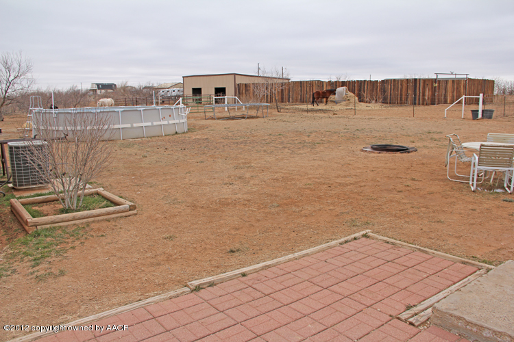8401 Arlie Road Amarillo, TX 79108 - Photo 23 of 27 Backyard