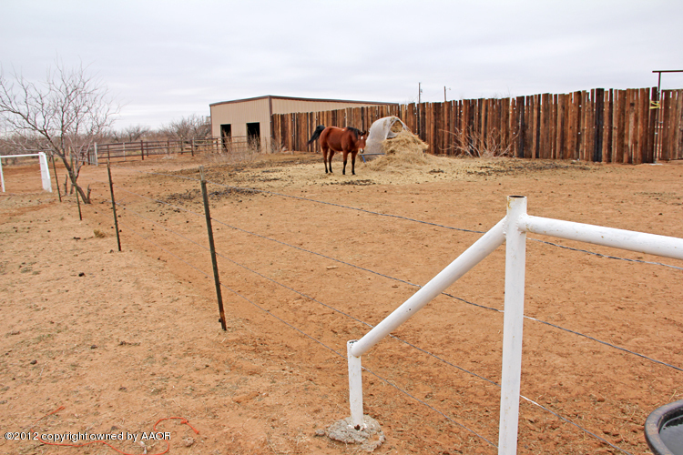 8401 Arlie Road Amarillo, TX 79108 - Photo 27 of 27 Barn and Corral